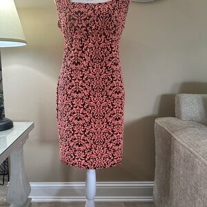Comfortable and cute Spring/Summer dress! Love the neckline and back!